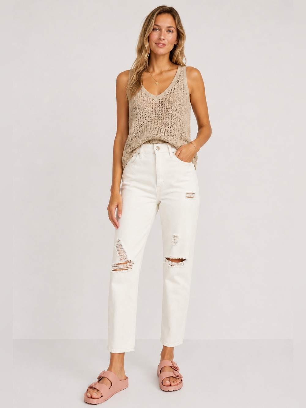 NWT Old Navy Women's White Rip Ankle High Jeans